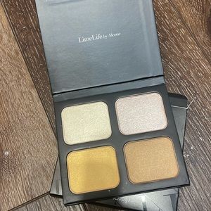 Let It Glow Highlighter Palette